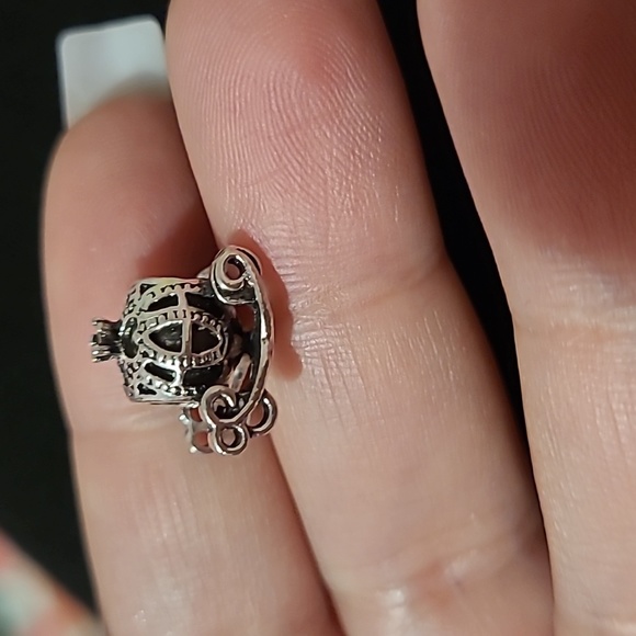 Cindrella Pumpkin Coach Charm - Picture 4 of 5